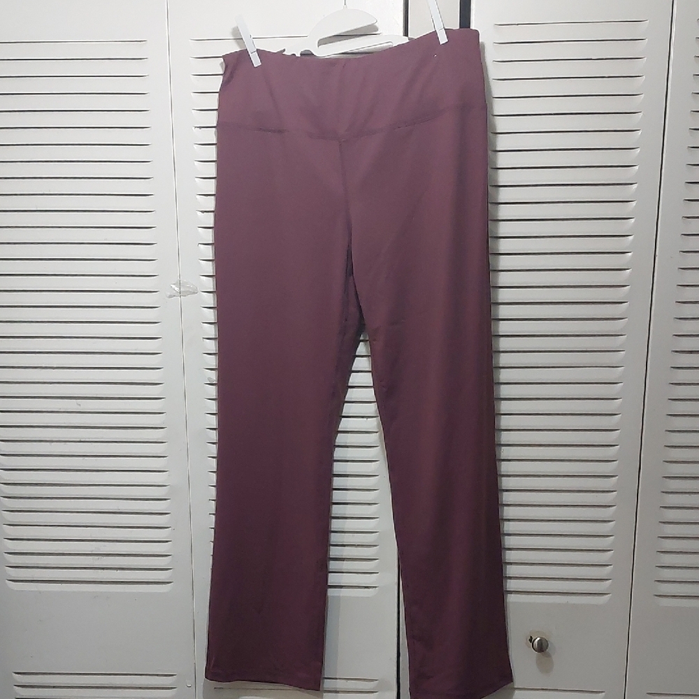 Elegant Women's Straight Leg Pants in Plum